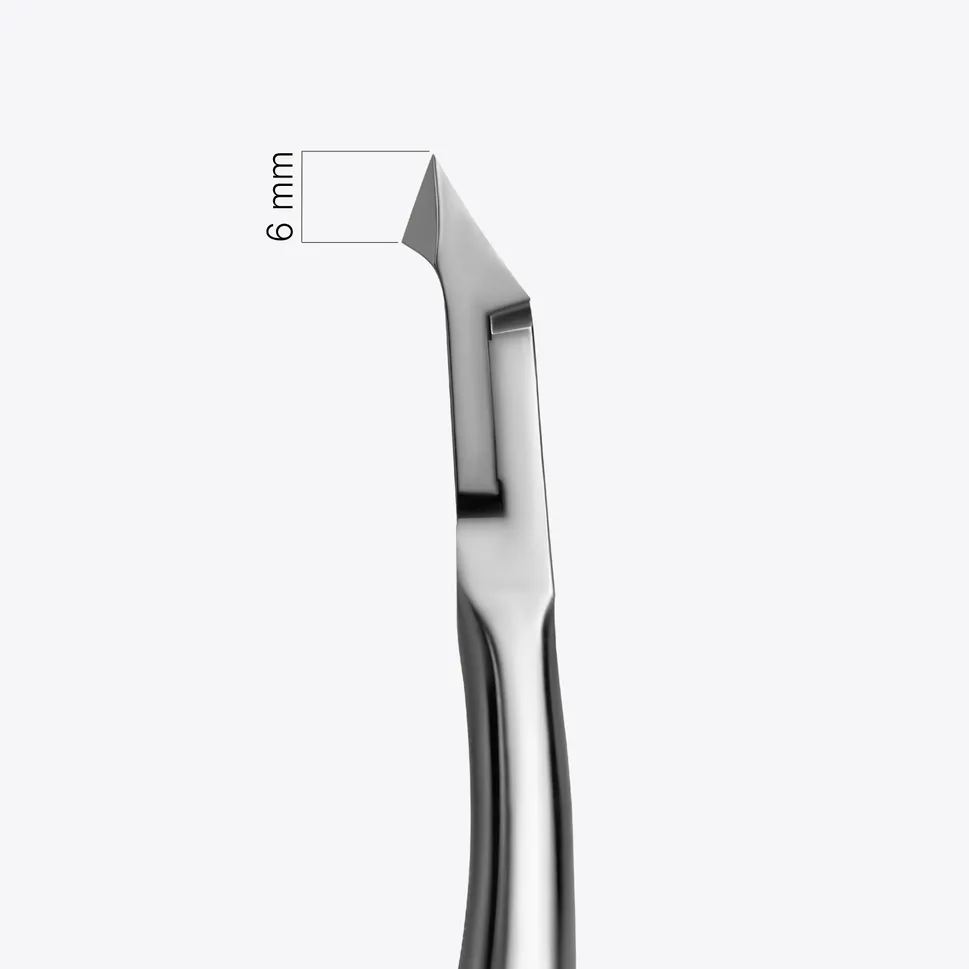 Pince à cuticules professionnelle NF 81/6 mm — Photo 1